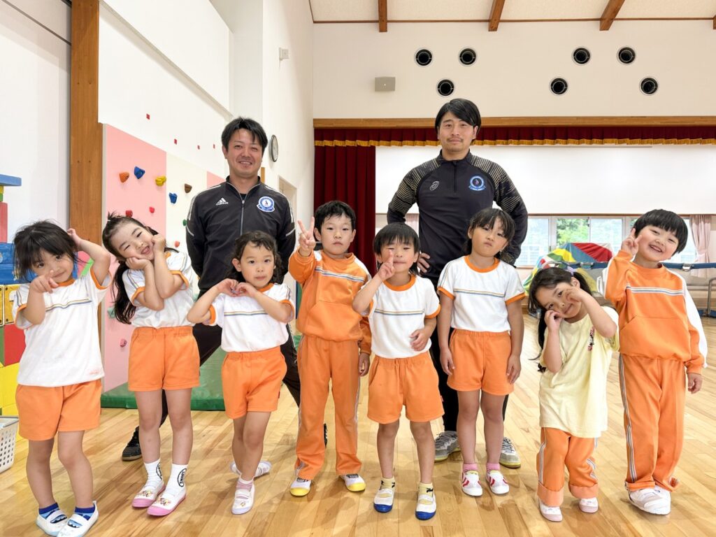 楽しかった「リトミック教室」・「サッカー教室」！